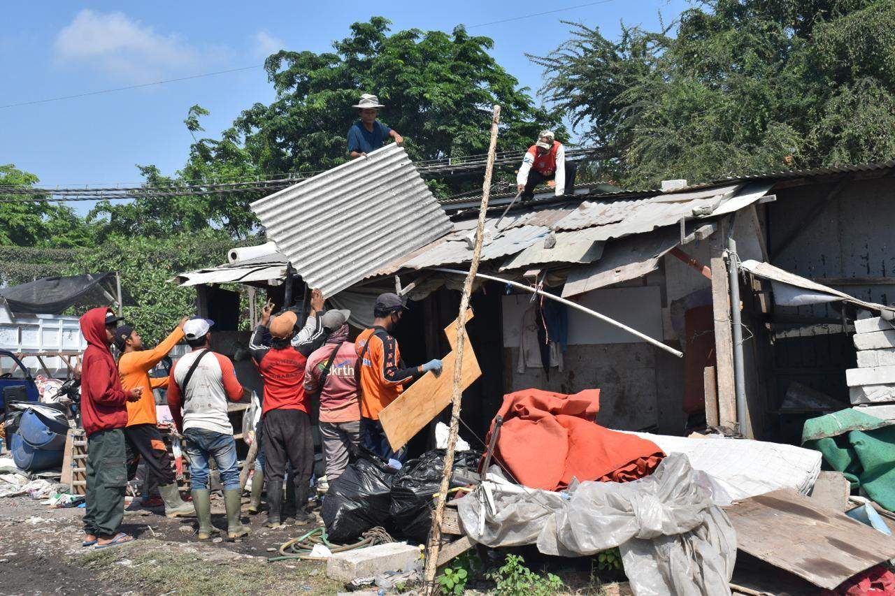 Pemkot Surabaya Tertibkan Pemilahan Sampah Ilegal Di Keputih, Eri Cahyadi: Pengelolaan Harus Penuhi Standar