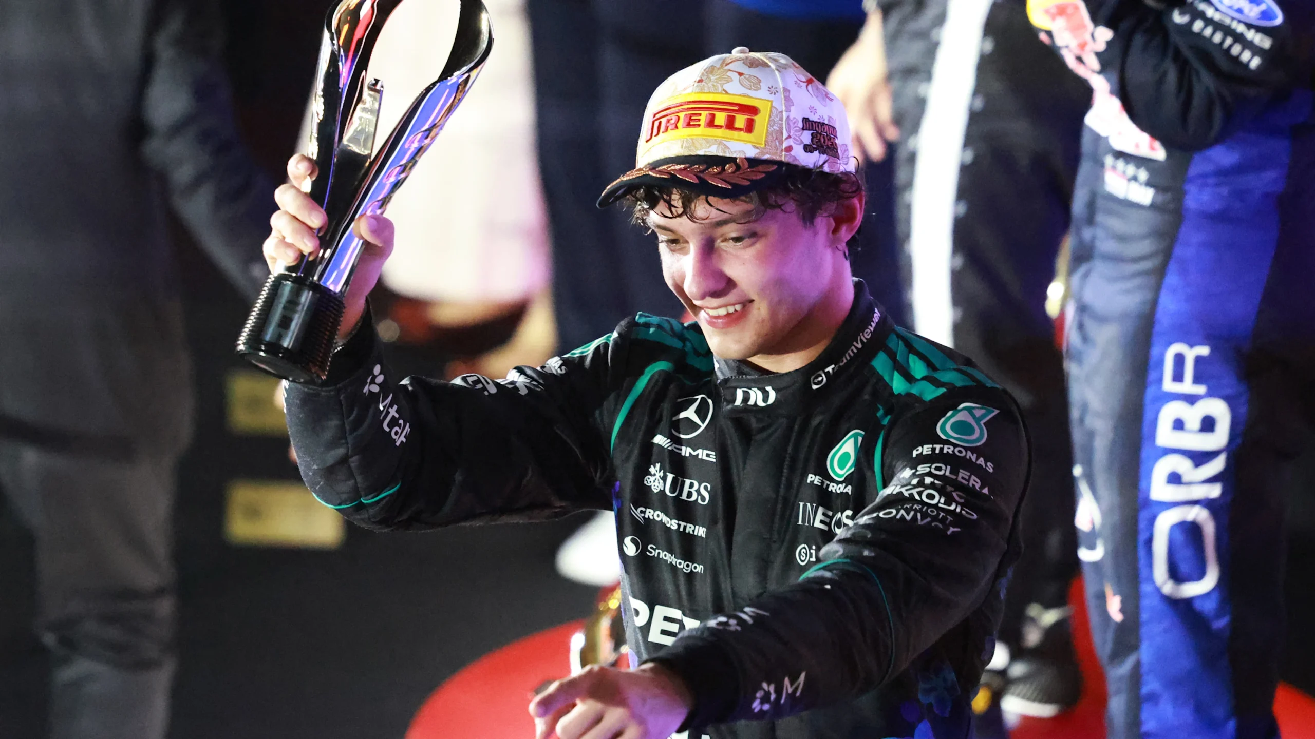 Verstappen Akhiri Kutukan Marina Bay Dengan Kemenangan Perdana Di GP Singapura 2026