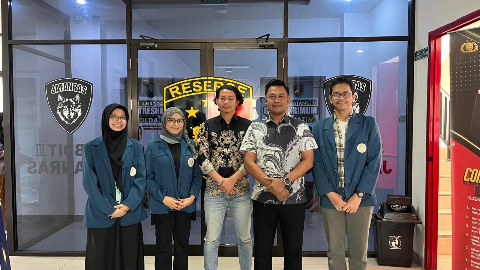 Tim PKM Aksalarada UNAIR Lolos PIMNAS 2026 Lewat Riset Eskalasi Kekerasan Digital Menuju Femisida