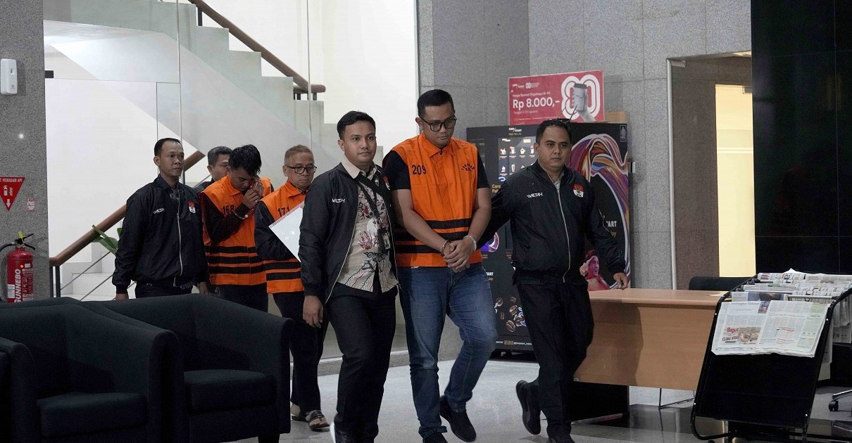 KPK Tangkap Bupati Klaten Dan Kepala Perwakilan BPK Jateng Terkait Dugaan Korupsi Lima Klaster